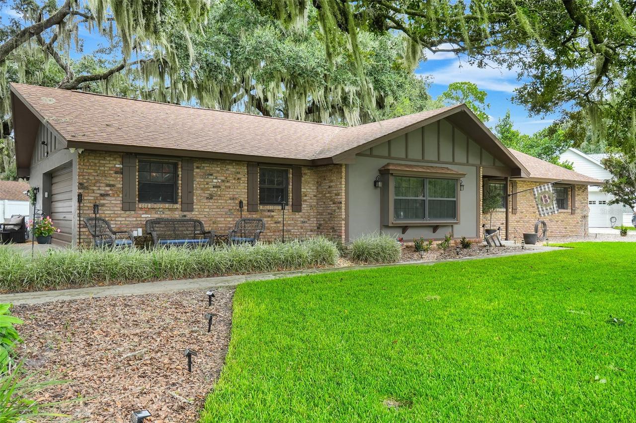 31946 Harris Rd., Tavares, FL 32778