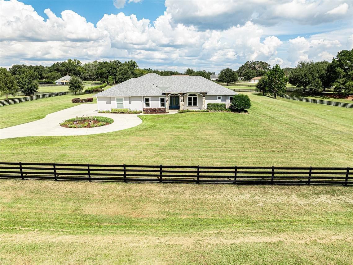 10640 NE 27th St., Oxford, FL 34484