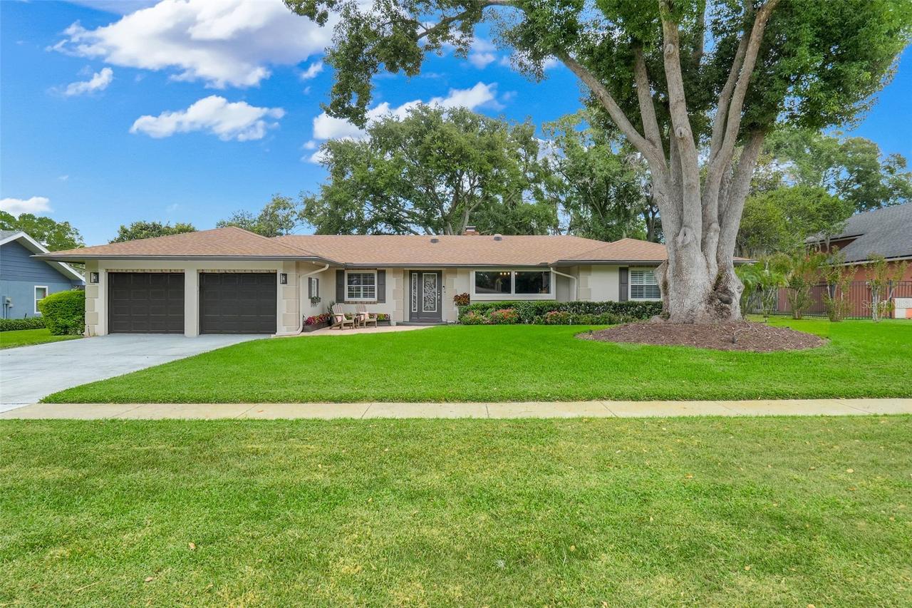 1990 Brantley Cir., Clermont, FL 34711