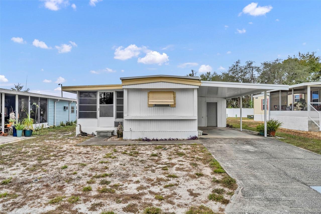 11 Hawaiian Way, Leesburg, FL 34788