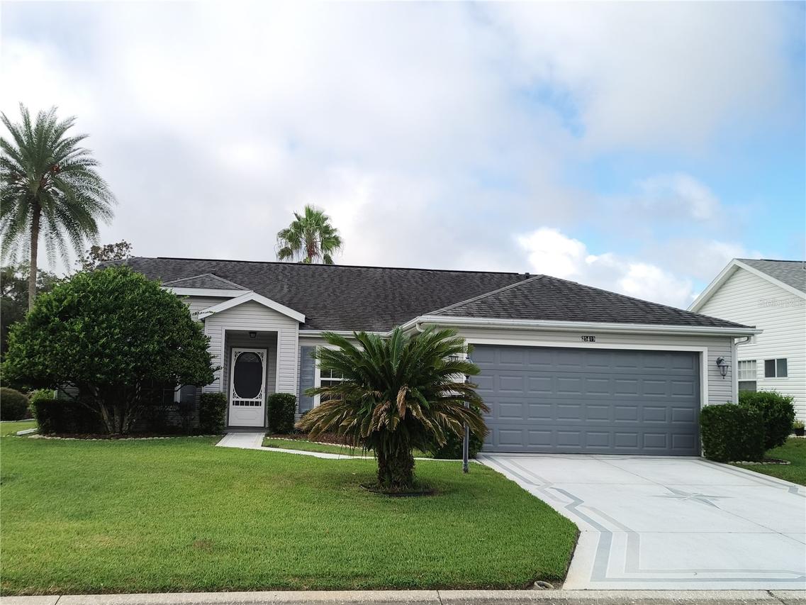 25419 Crestwater Drive Dr., Leesburg, FL 34748