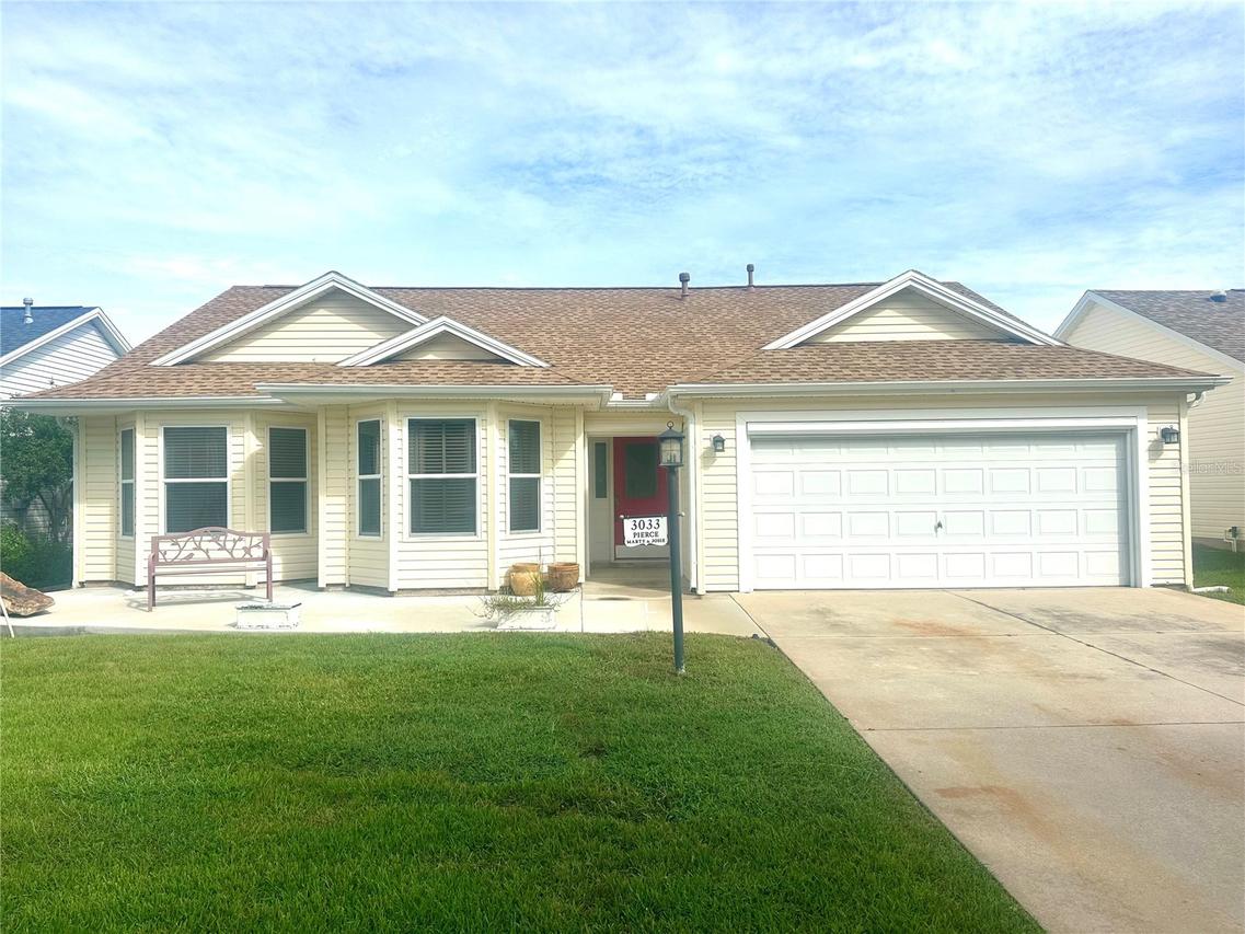 3033 Hillside Ln., The Villages, FL 32162