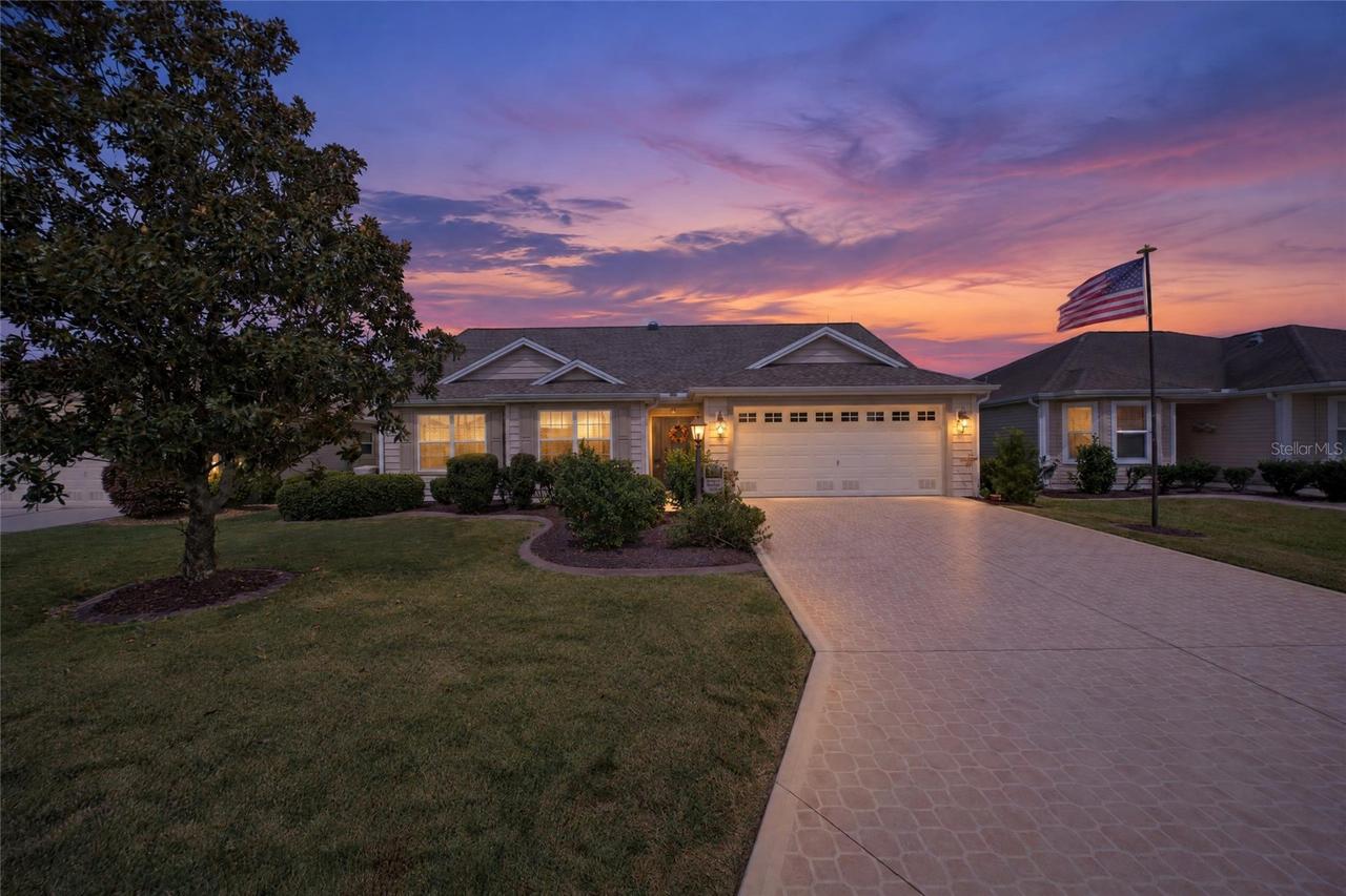 1648 Pennecamp Dr., The Villages, FL 32162
