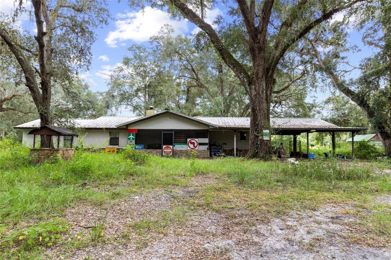 935 Cr 738e, Webster, FL 33597