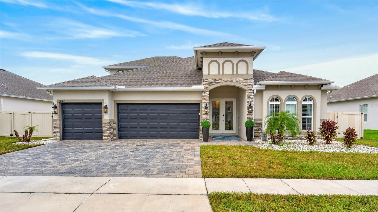 489 Avila Pl., Howey In The Hills, FL 34737