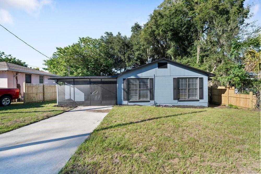 1518 Crest Ave., Leesburg, FL 34748