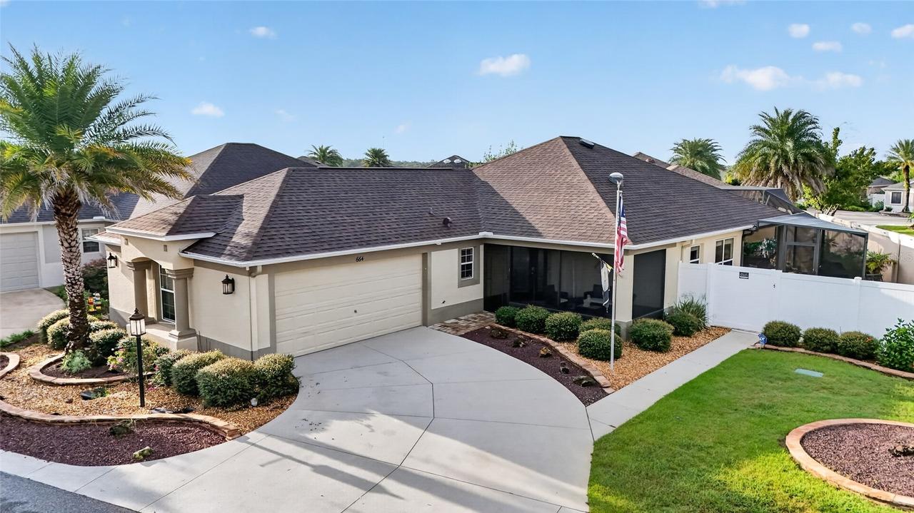 664 Mission Hills Tr., The Villages, FL 32162