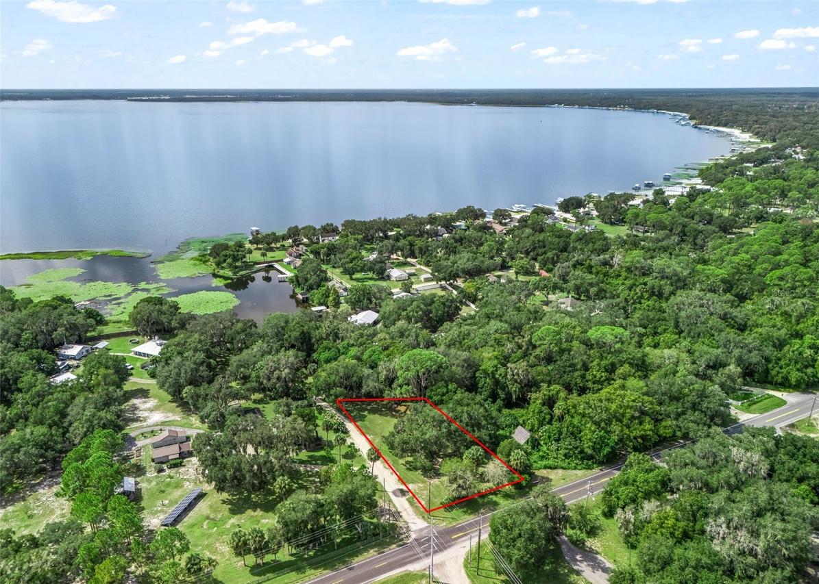 12530 SE 142nd Ave., Ocklawaha, FL 32179
