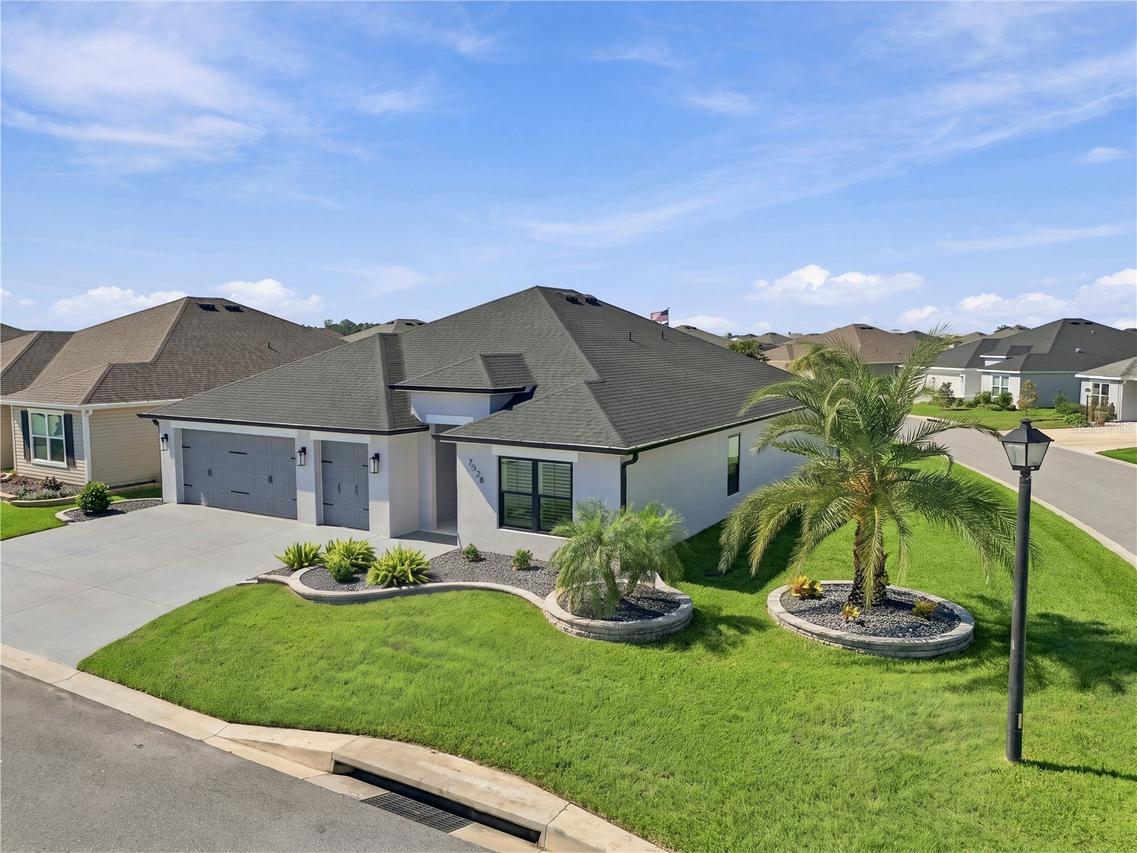 7528 Daniel Collins Ct., The Villages, FL 34762