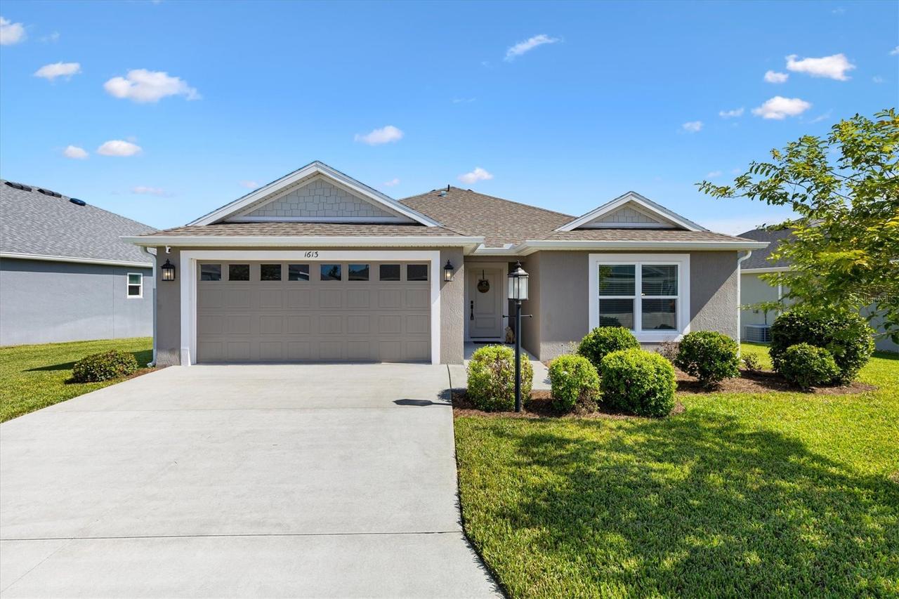 1613 Mclucas Ln., The Villages, FL 34762
