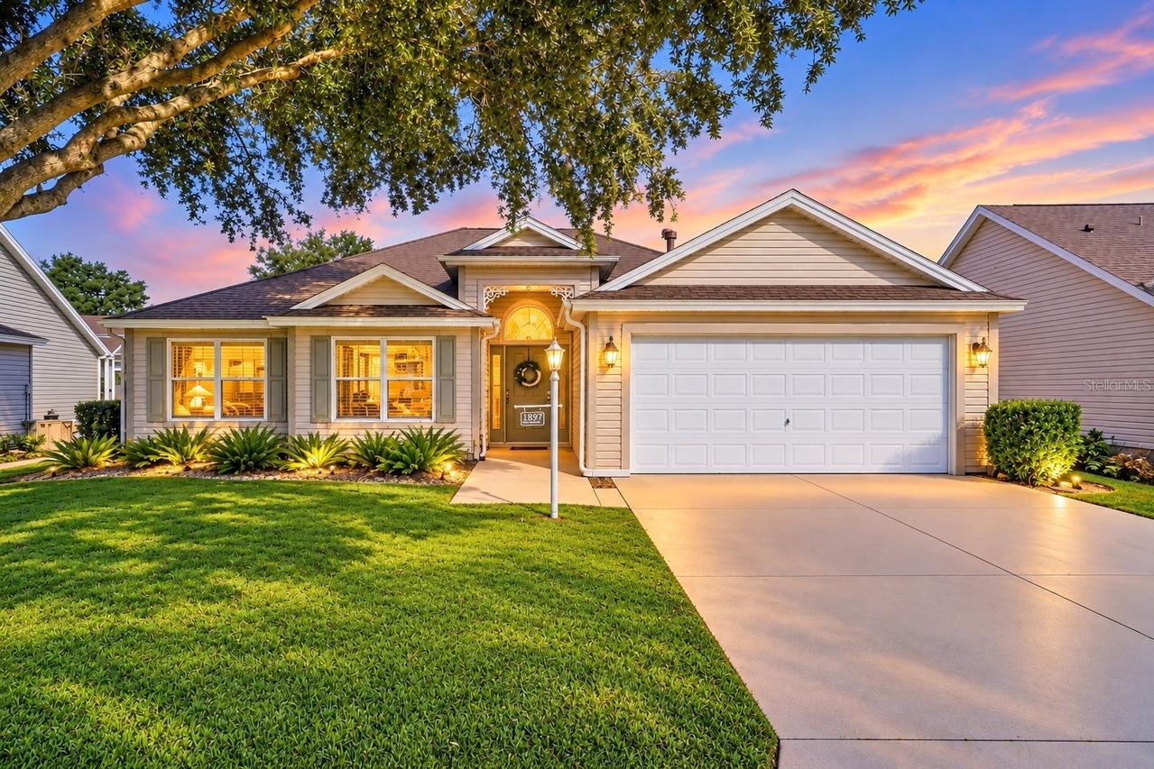 1897 Caryle Ln., The Villages, FL 32162