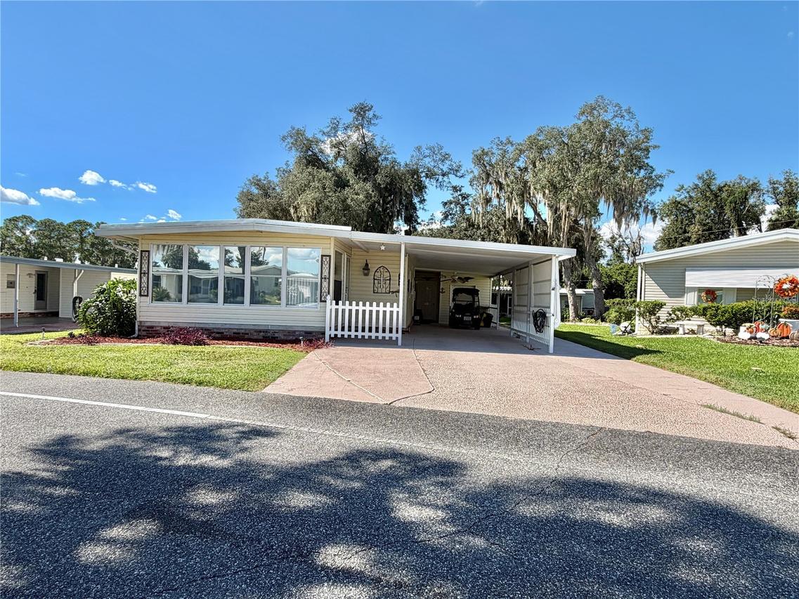 342 Palo Verde Dr., Leesburg, FL 34748