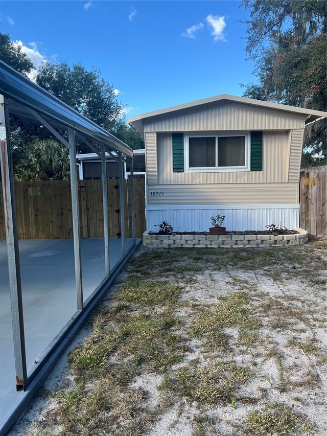 10943 SE 131st Pl., Ocklawaha, FL 32179