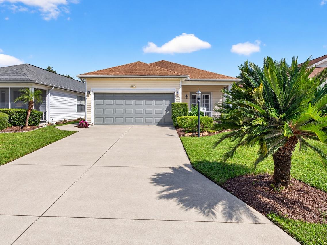 25247 Cranes Roost Cir., Leesburg, FL 34748