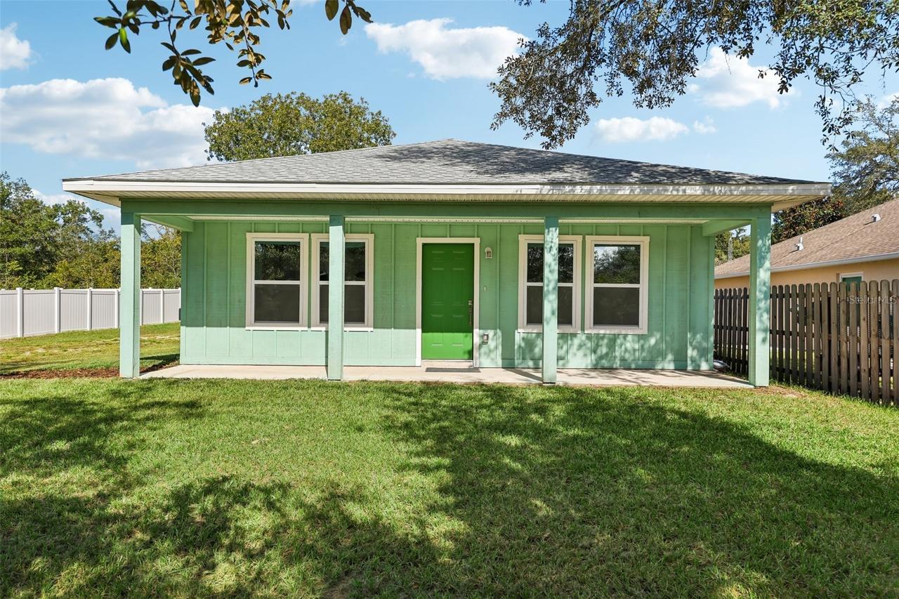 40091 Oakridge Dr., Lady Lake, FL 32159