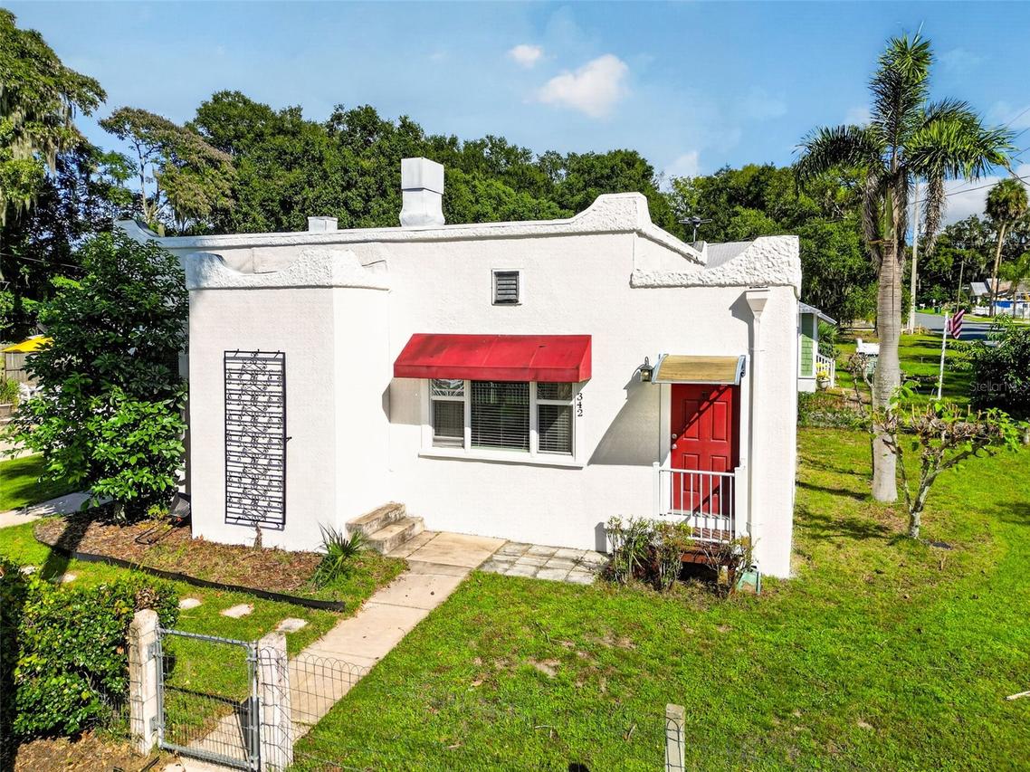 342 S Clayton St., Mount Dora, FL 32757