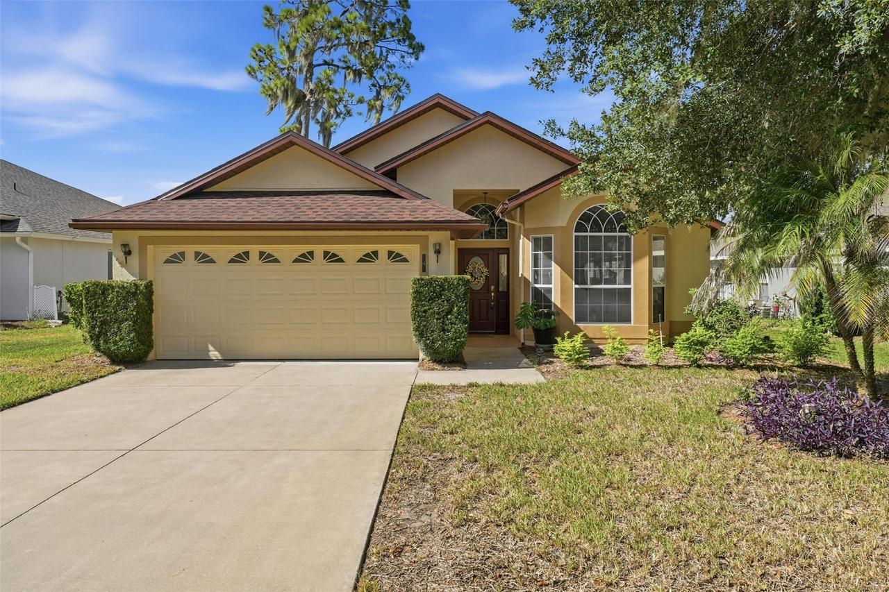 941 Vindale Rd., Tavares, FL 32778