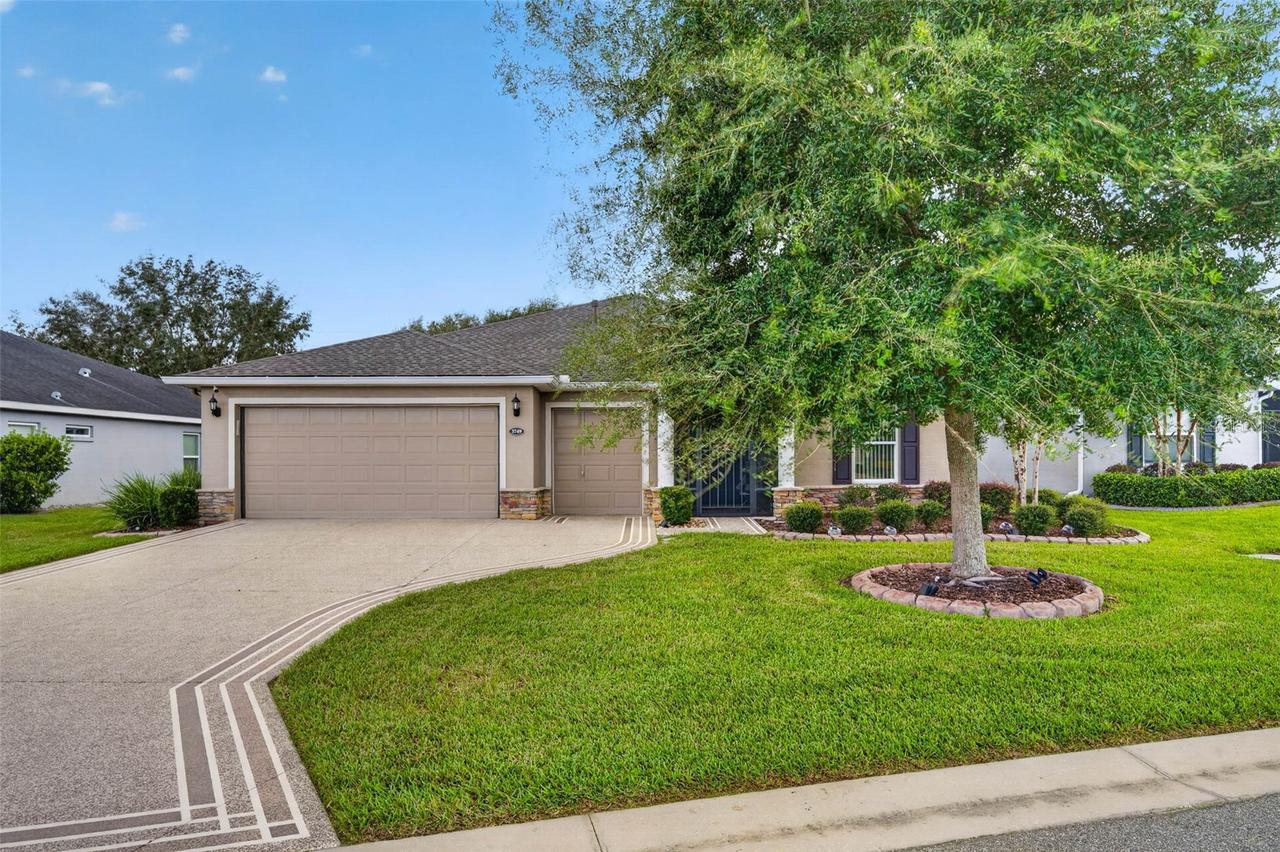 3749 Arlington Ridge Blvd., Leesburg, FL 34748