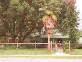 511 E High St. Archer, Gainesville, FL 99999