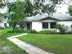 811 SW 3rd Street St., Gainesville, FL 32601
