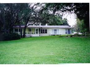 692 Cr 219, Melrose, FL 32666