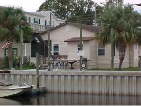 574 SE Stripland St., Suwannee, FL 32962