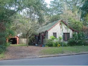 1226 NW 3rd Ave., Gainesville, FL 32601