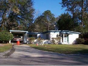 2923 NE 10th Street St., Gainesville, FL 32609