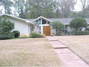 2221 NW 28 St, Gainesville, FL 32605