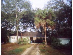 129 Twin Lakes Rd., Hawthorne, FL 32640