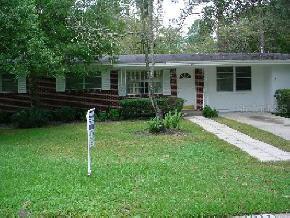 1911 NW 39 Dr., Gainesville, FL 32605