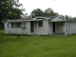 19827 SE Hawthorne Rd., Hawthorne, FL 32640