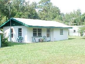 111 Hyde Lane, Hawthorne, FL 32640