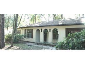 3608 NW 40th St., Gainesville, FL 32606