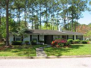 6736 NW 33rd St, Gainesville, FL 32653