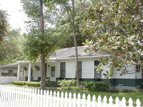 4002 NW 19th Street St., Gainesville, FL 32605