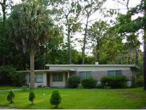 1304 NE 13th Street, Gainesville, FL 32601