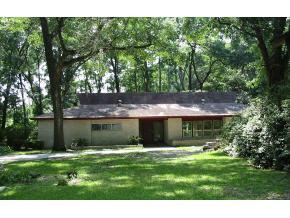 911 N University Avenue, Archer, FL 32618