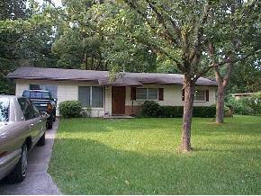 1302 NE 20th Place Pl., Gainesville, FL 32609