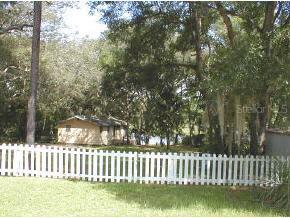 127 Twin Lakes Rd., Hawthorne, FL 32640