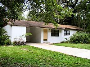 1645 NW 31st Place, Gainesville, FL 32605