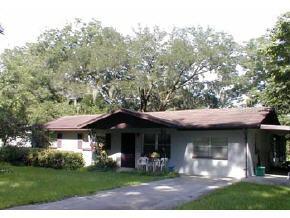 200 Oakland Dr, Archer, FL 32618