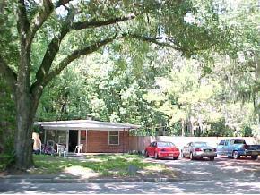 710 NE 8 Ave., Gainesville, FL 32601