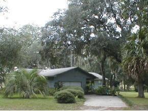 9810 Holden Park Rd., Hawthorne, FL 32640