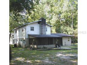 259 Old Hawthorne Rd., Hawthorne, FL 32640