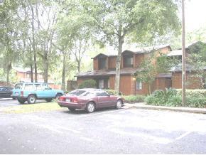 915 SW 57th Ter., Gainesville, FL 32607