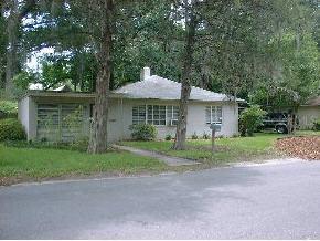 526 NW 19th Ave., Gainesville, FL 32609