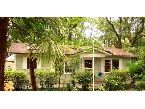 1114 NW 8th Street St., Gainesville, FL 32601