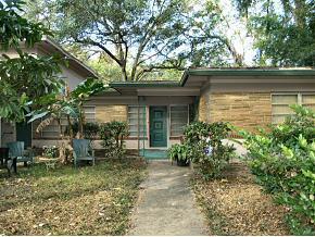 816 NW 14 Ave., Gainesville, FL 32601