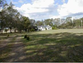 23110 E County Rd 1474, Hawthorne, FL 32640